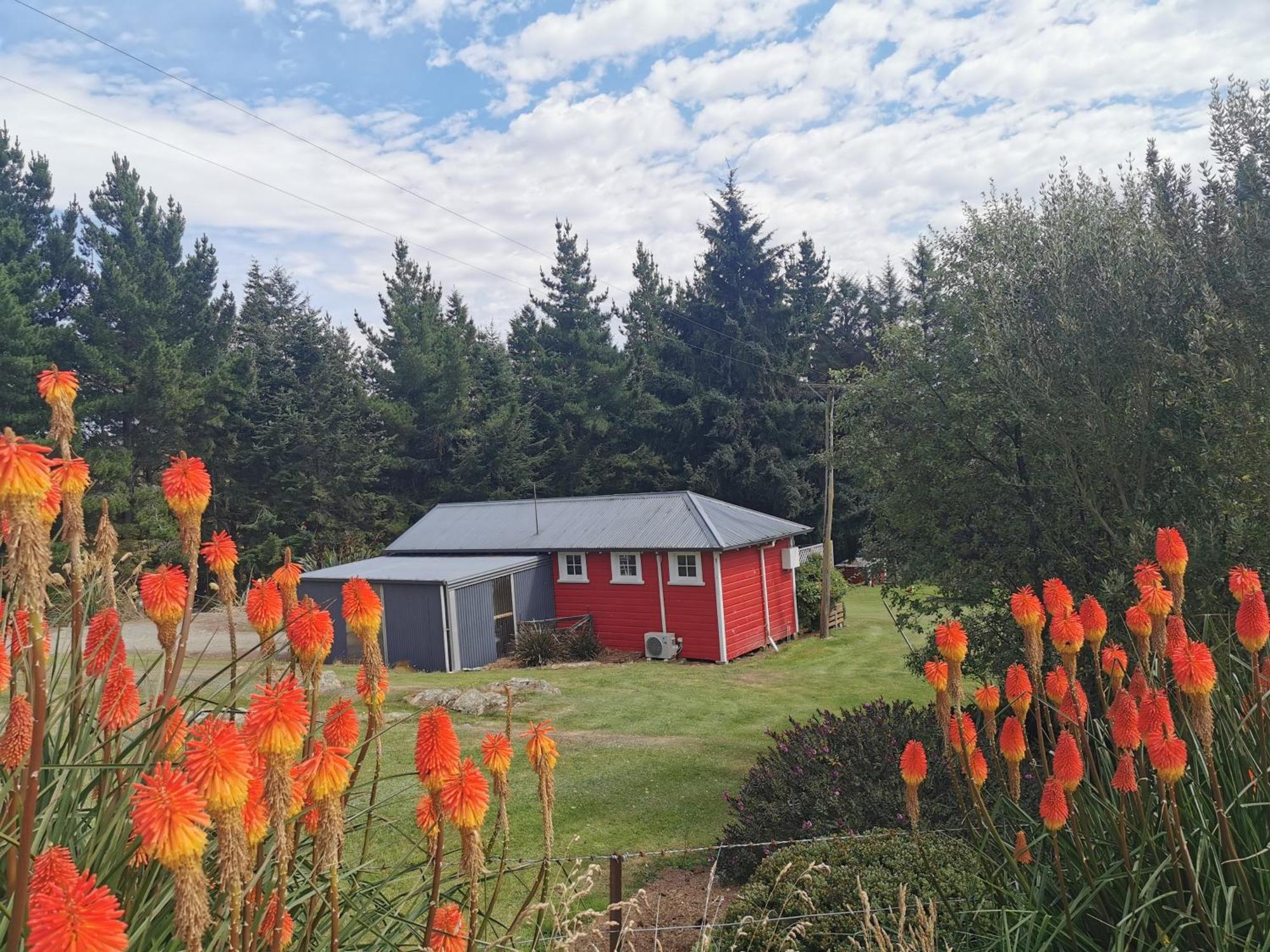 Little Red School House Villa อามารู ภายนอก รูปภาพ