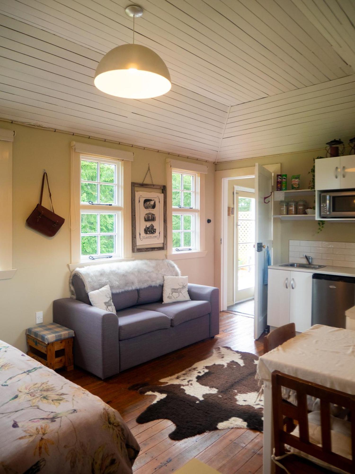 Little Red School House Villa อามารู ภายนอก รูปภาพ